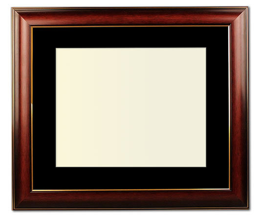 The Stella - Museum Optium Plexi - The traditional-style picture framing from FrameStore Direct takes inspiration from the 18th and 19th centuries. The rich woods and fabrics used in our picture frames evoke feelings of class, calm, and comfort perfectly enhancing your formal dining room, living room or den.